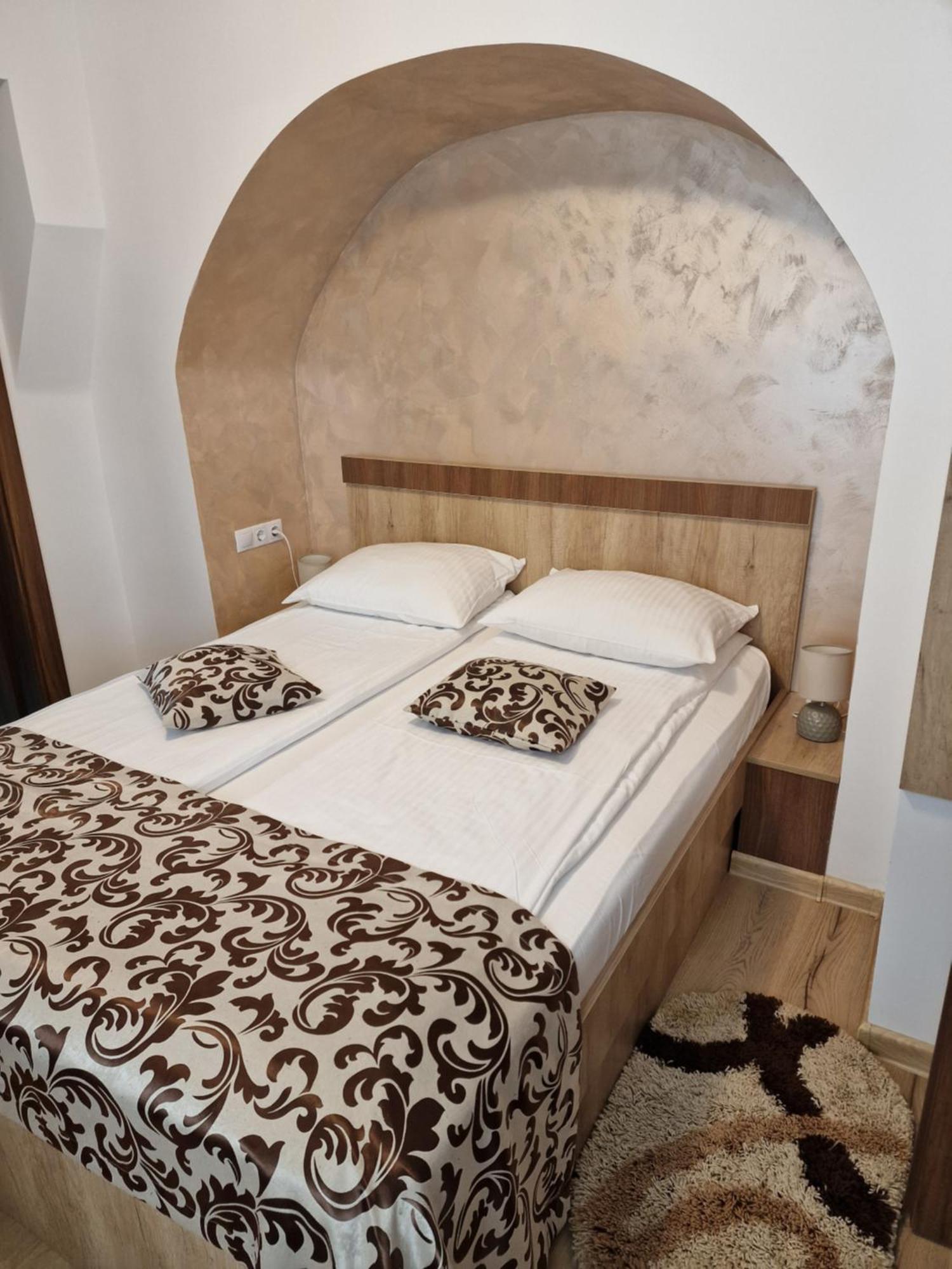 Apartament Lucretia - Centrul Sibiului Buitenkant foto